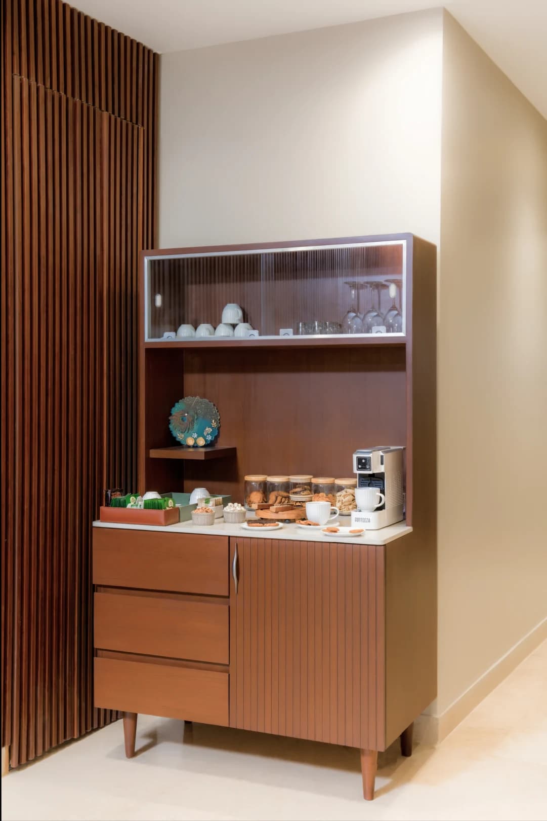Dining Area 02